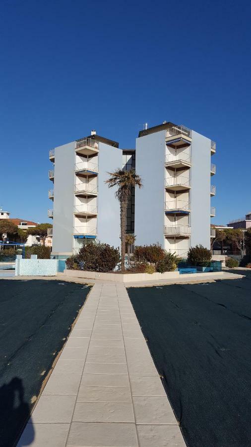 Residence Natante - Walterigato Apartments Solo Per Famiglie Lido di Jesolo Exterior photo